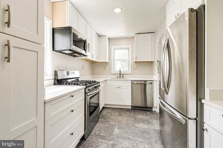 2503 Byrd Ln Alexandria, VA 22303