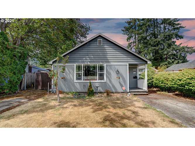 250 W Clarendon St Gladstone, OR 97027