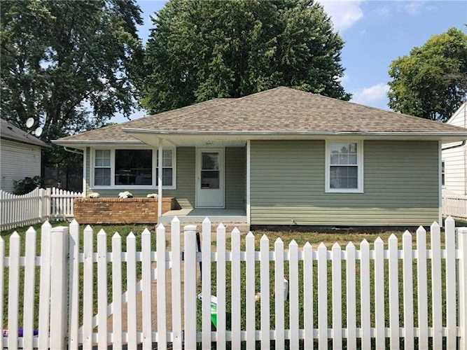 26 E Plum St Anderson, IN 46012 | MLS 21805774 Photo 1
