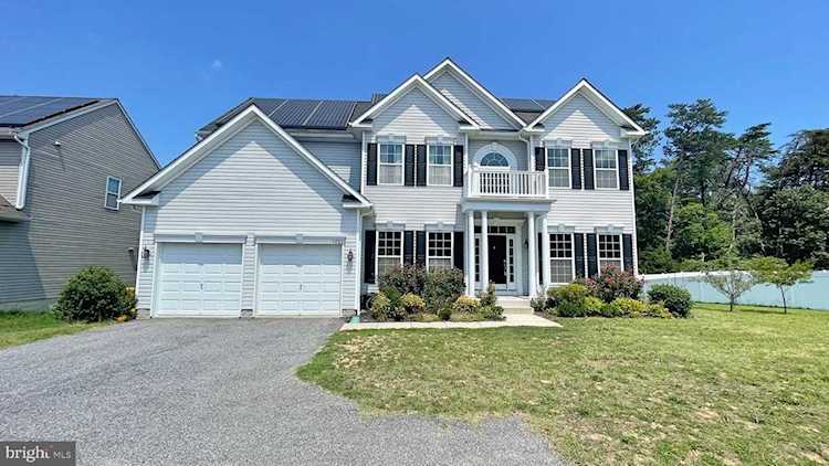 1422 Winter Pine Trl Severn, MD 21144