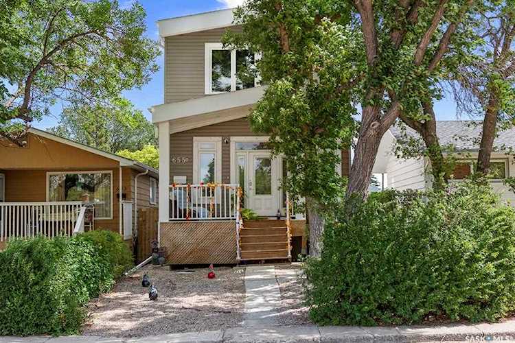 655 Montague St Regina, SK S4T 3G8