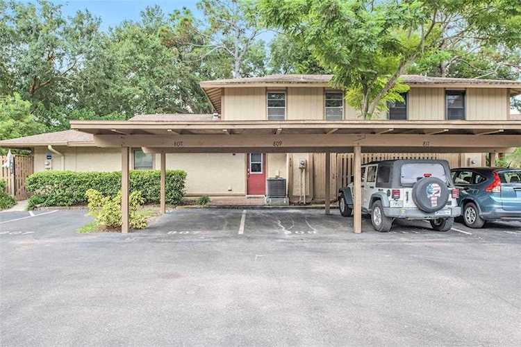 809 Antler Ct Brandon, FL 33511