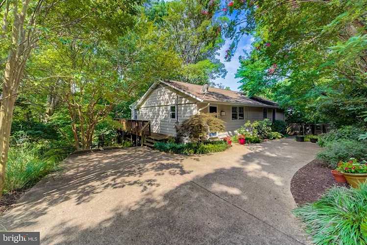 3031 Military Rd Arlington, VA 22207 | MLS ® VAAR2002280 Photo 1