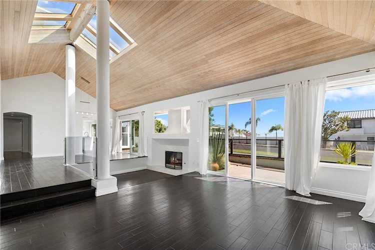 15 Coventry #11 Newport Beach, CA 92660
