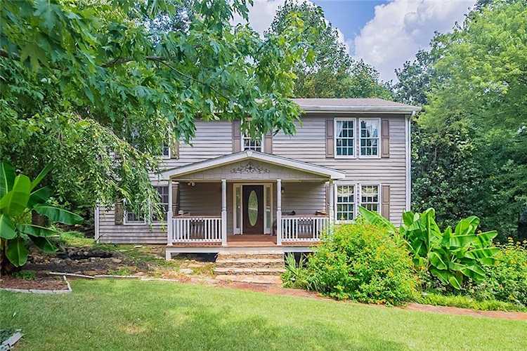 2073 Kinridge Rd Marietta, GA 30062