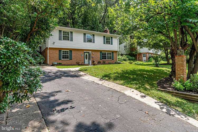 6511 Harwood Place Springfield, VA 22152