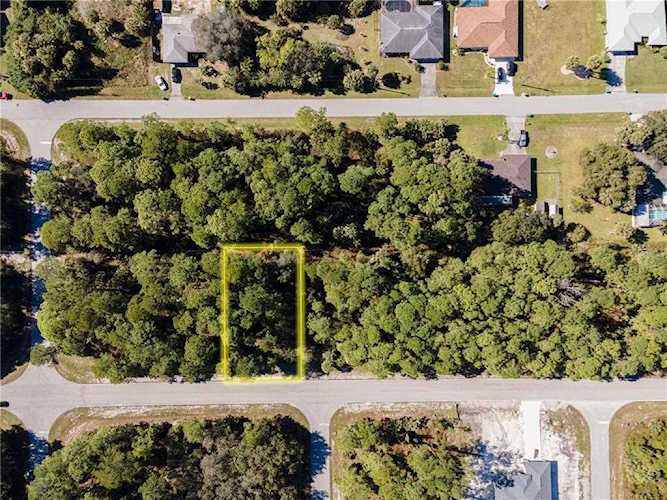 343 Sherbourne St Port Charlotte, FL 33954
