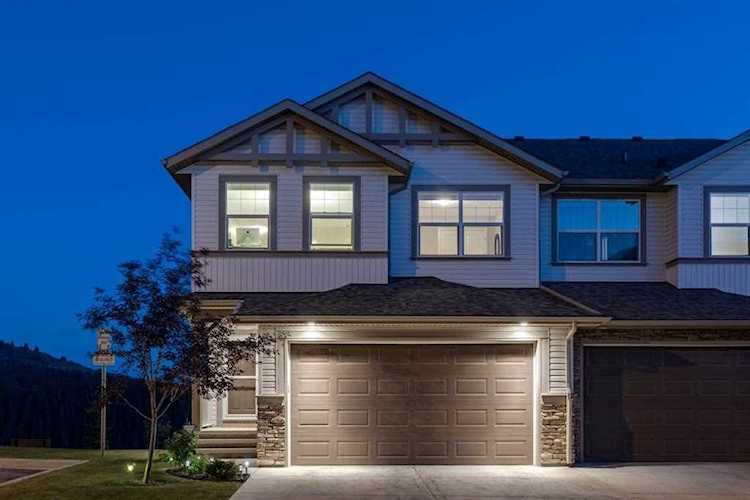 157 Sunset Point Cochrane, AB T4C 0K9