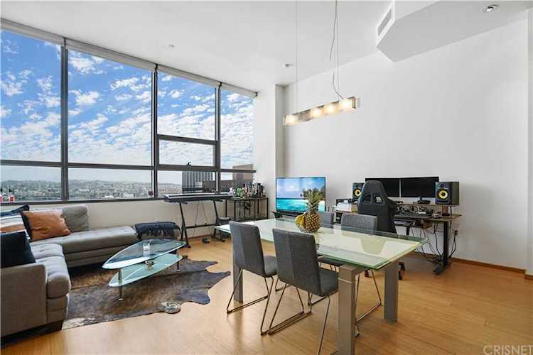 1100 Wilshire Blvd #1805 Los Angeles, CA 90017