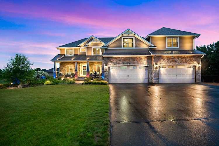 2721 178th Avenue NE Ham Lake, MN 55304