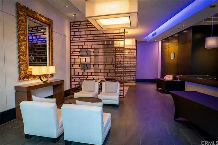 1100 S Hope St #1413 Los Angeles, CA 90015