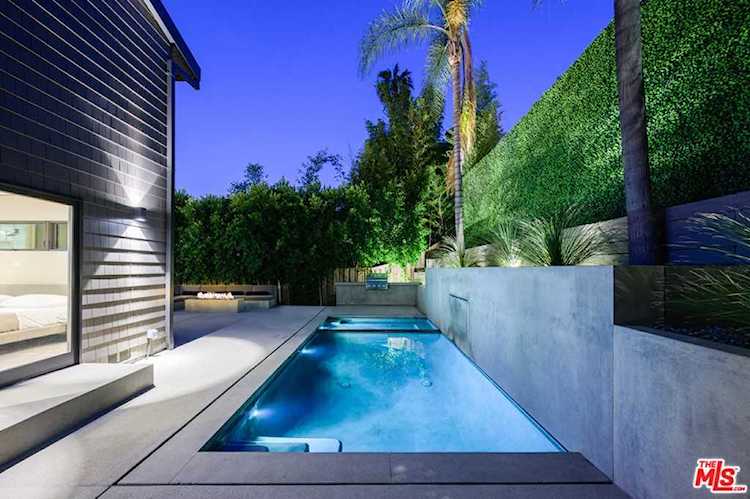 8808 Thrasher Ave Los Angeles, CA 90069