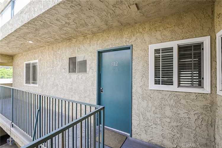 2344 Fletcher Dr #312 Silver Lake, CA 90039