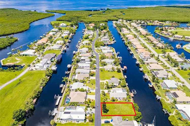 5415 River Bay Dr Punta Gorda, FL 33950