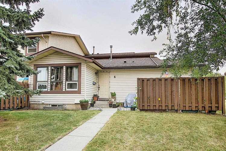 75 Templemont Way NE #6 Calgary, AB T1Y 5K8