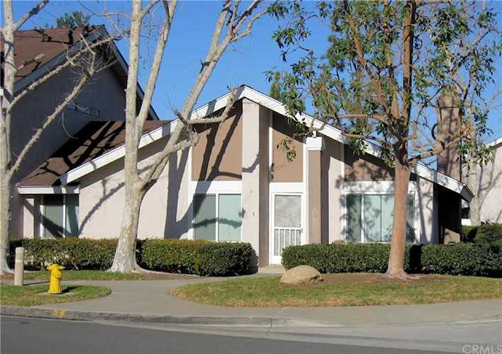 1 Sunflower #28 Irvine, CA 92604 | MLS OC21168783 Photo 1