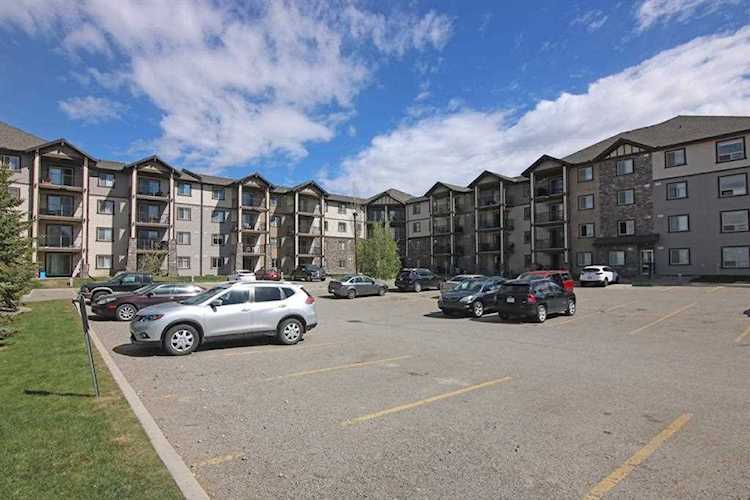 60 Panatella St NW #1322 Calgary, AB T3K 0M1