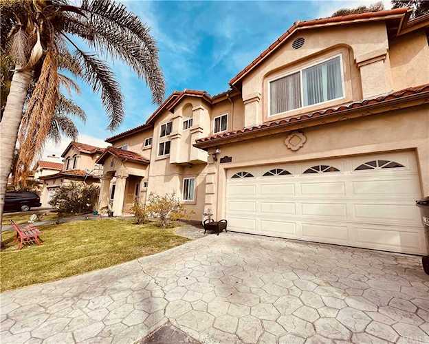 12120 S La Cienega Blvd Hawthorne, CA 90250