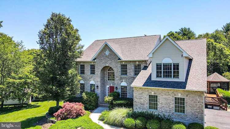 21627 Ripplemead Dr Laytonsville, MD 20882