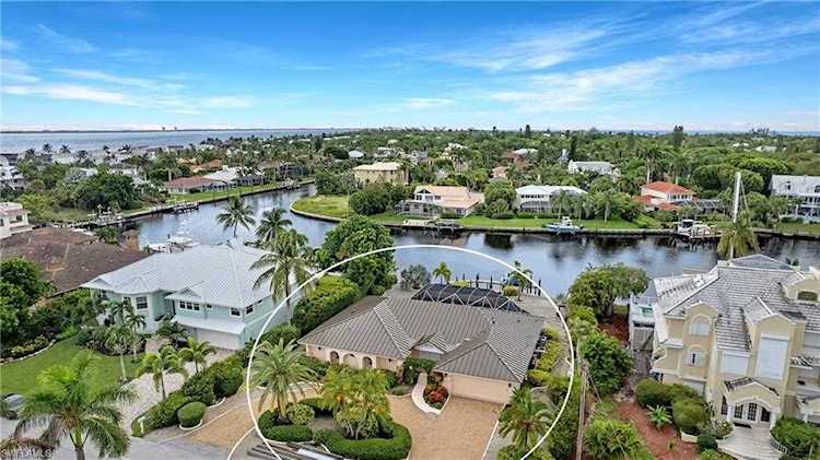 885 Limpet Dr Sanibel, FL 33957