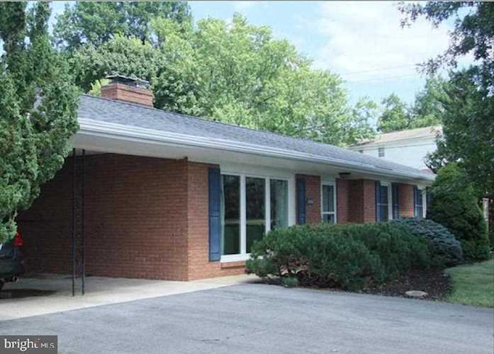 800 Westwood St Hagerstown, MD 21740 | MLS ® MDWA2000996 Photo 1