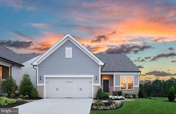 6867 Moonstone Peony Ln Haymarket, VA 20169