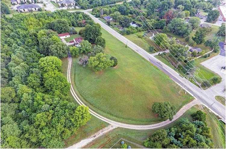 125 Thompson Ln Jeffersonville, IN 47130