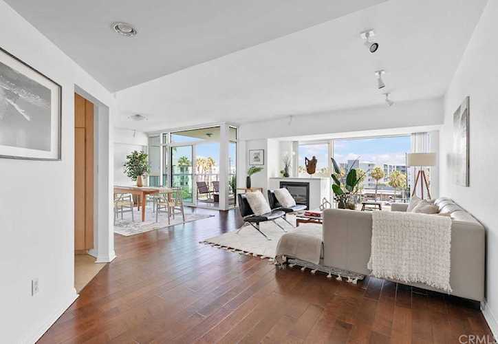 13600 Marina Pointe Dr #503 Marina Del Rey, CA 90292