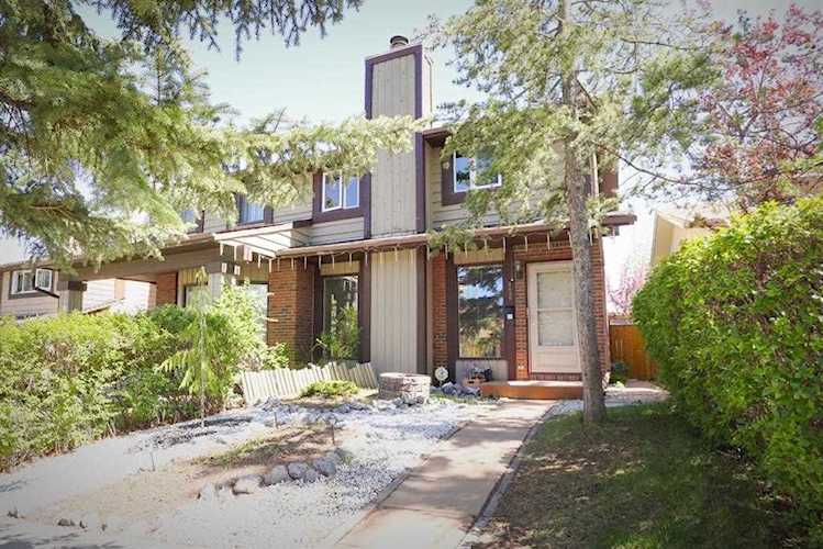 6435 Coach Hill Rd SW Calgary, AB T3H 1B5