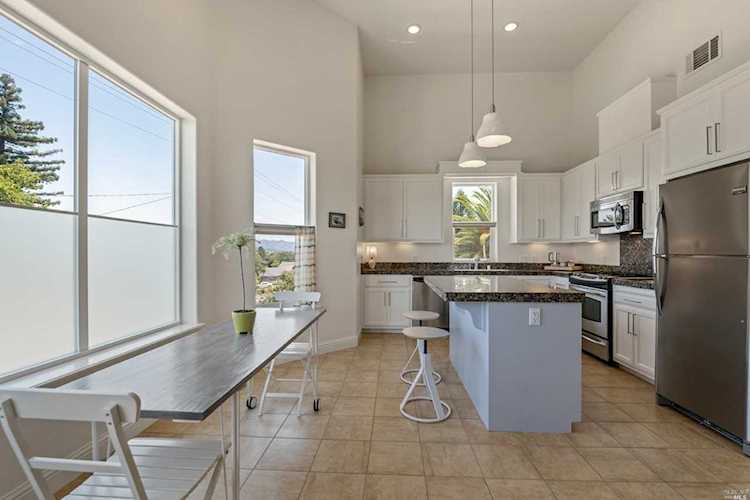 100 School House Lane Geyserville, CA 95441