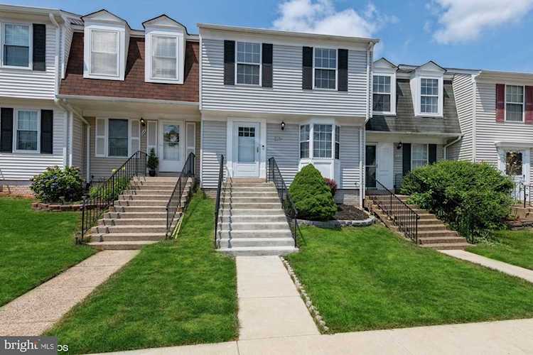 8440 Braxted Ln #312 Manassas, VA 20110