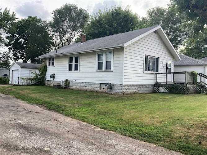 211 East 29th St Anderson, IN 46014 | MLS 21806715 Photo 1