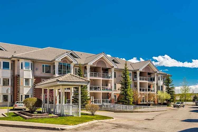 223 Tuscany Springs Blvd NW #110 Calgary, AB T3L 2M2