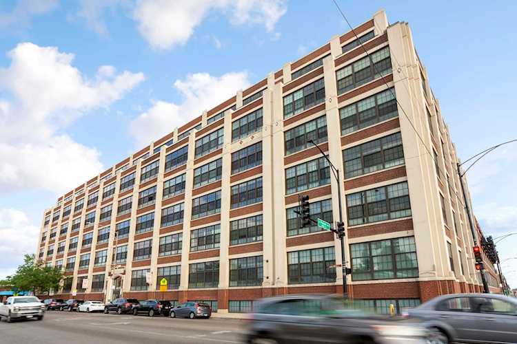 3963 W Belmont Ave #301 Chicago, IL 60618 | MLS 11193612 Photo 1