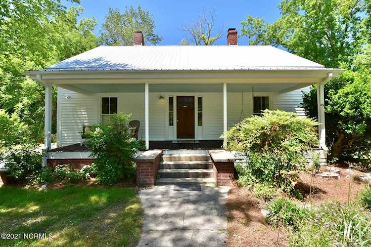 14144 Nc Highway 210 Rocky Point, NC 28457