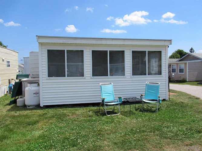 333 Long Sands Rd #T14 York, ME 03909