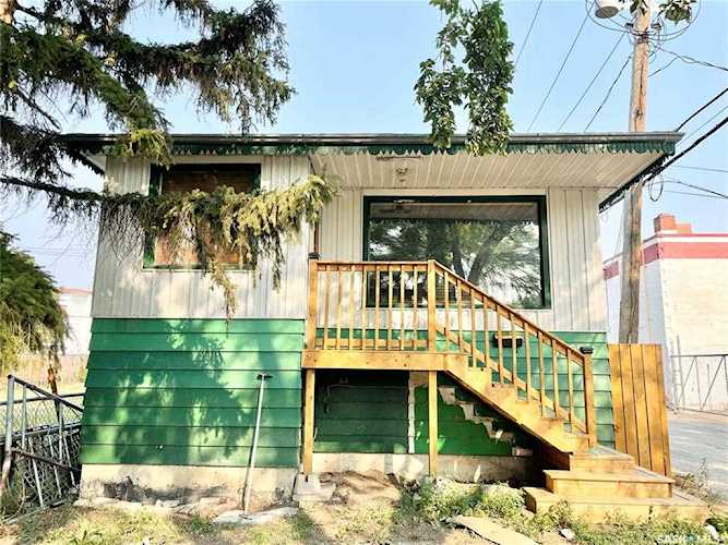 1459 Rae St Regina, SK S4T 2C6