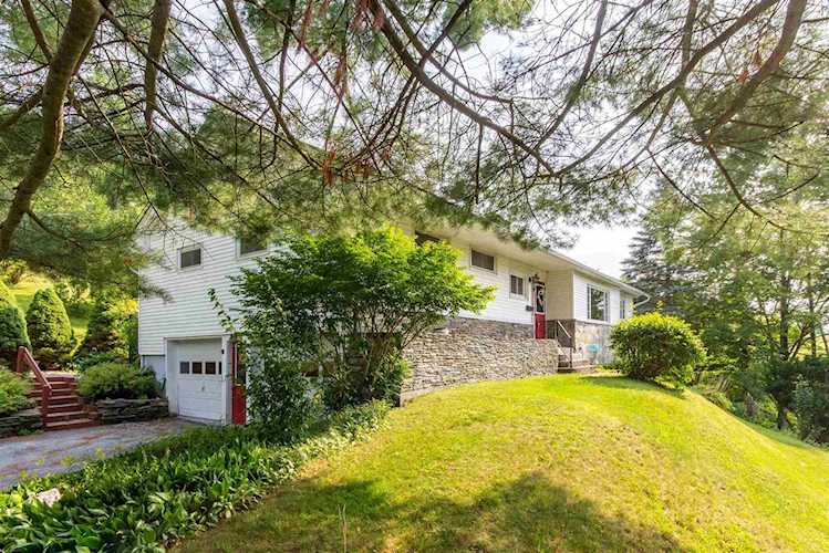 9 Hillcrest Dr Montpelier, VT 05602