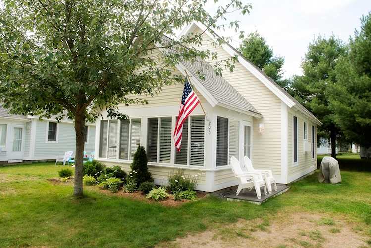 454 Post RdWellsME Photo 1