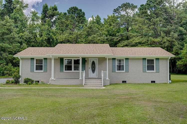 Home For Sale At 15010 Nc Highway 210, Rocky Point NC 28457 $265,000 Photo 1