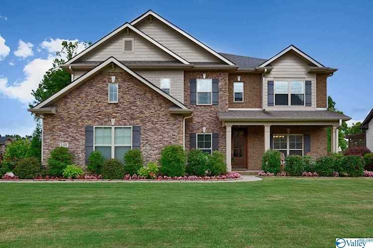 201 Coach Lamp Drive Madison, AL 35758