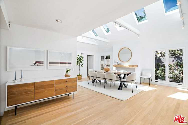 373 Mesa Rd Santa Monica, CA 90402