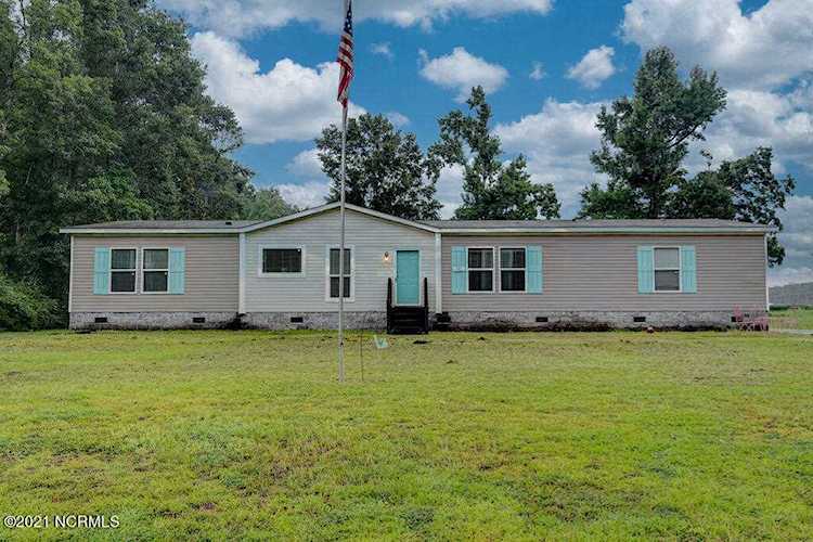 Home For Sale At 110 Dreyton Hall Court, Rocky Point NC 28457 $199,000 Photo 1