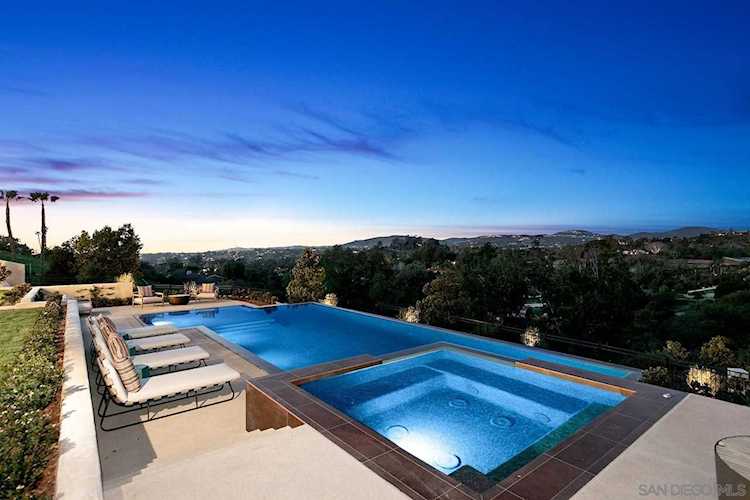 18080 Via De Fortuna Rancho Santa Fe, CA 92067