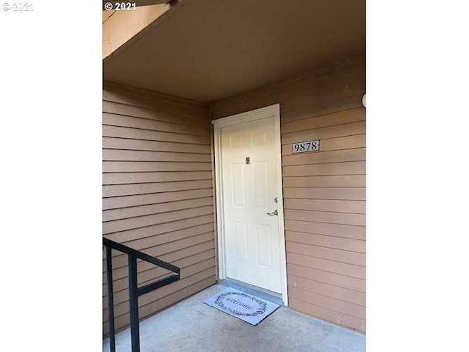 9878 SE Talbert St Clackamas, OR 97015