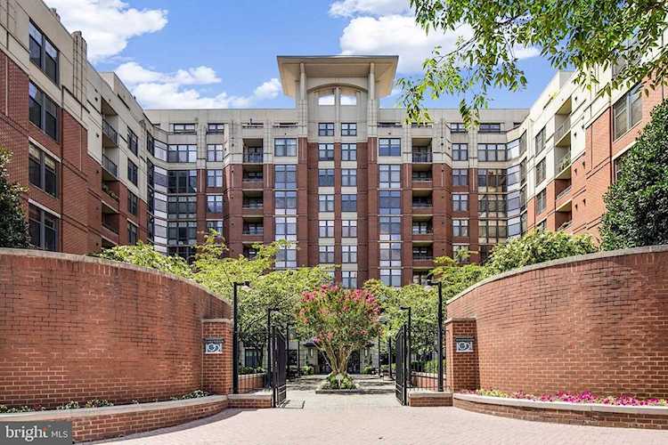 1021 Garfield St N #519 Arlington, VA 22201