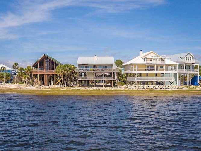 135 Beaty Taff Dr Crawfordville, FL 32327