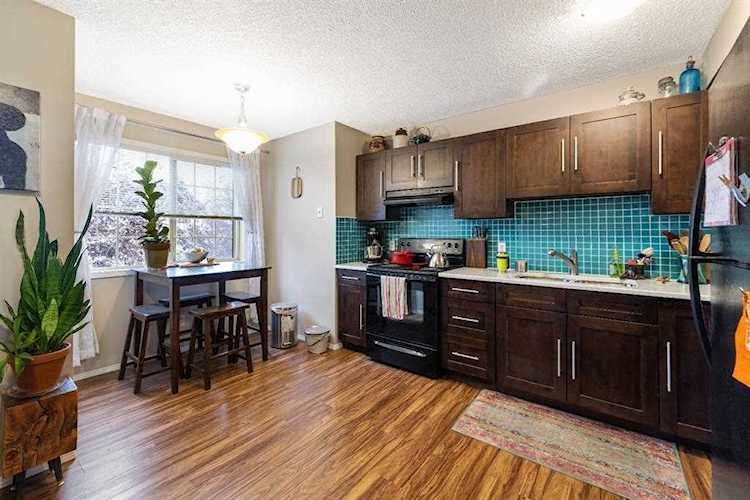 623 Hawkstone Manor NW Calgary, AB T3G 3X2