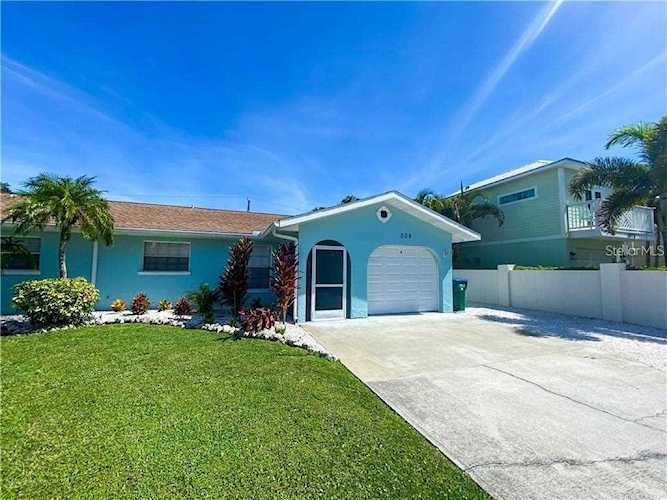 309 63rd St #A Holmes Beach, FL 34217