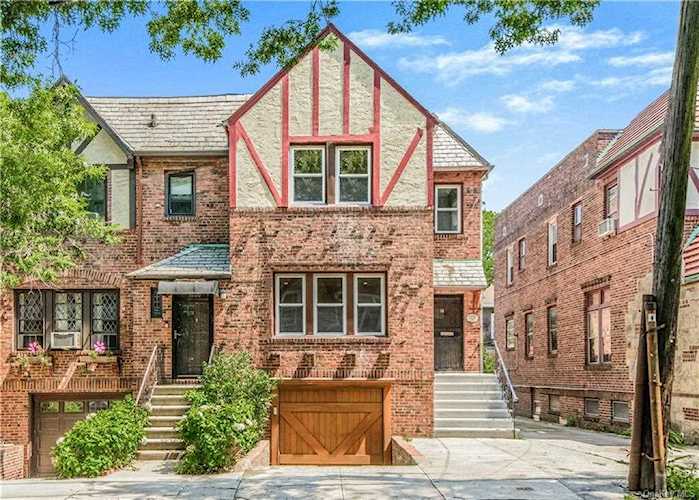 3438 Giles Place Bronx, NY 10463
